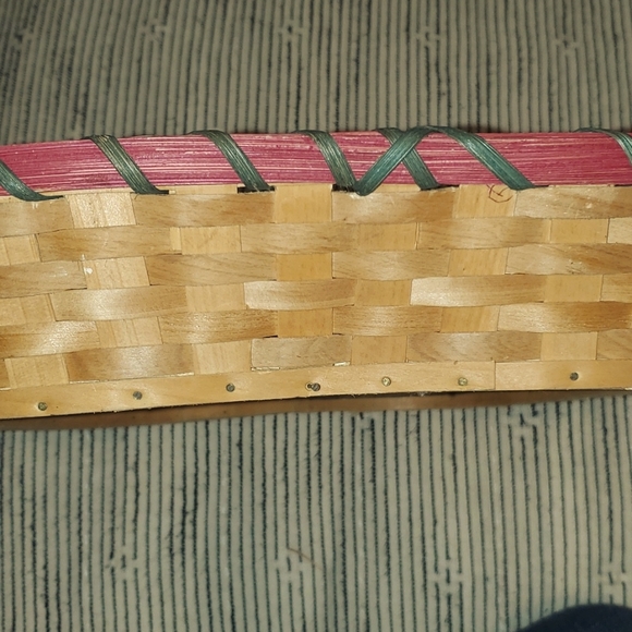 Shallow apple shaped basket - Picture 2 of 6